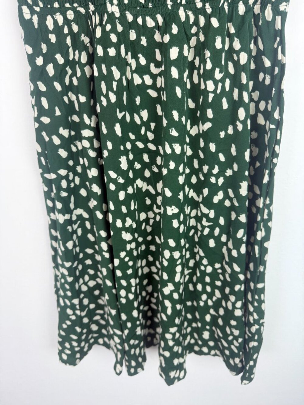 NWT Cupshe Olive Irregular Polka Dot Flutter Sleeve Midi Dress Size Small S NEW - Picture 4 of 9